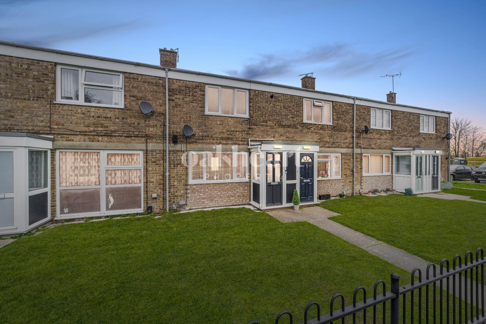 64 Ilex Close.jpg